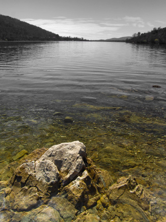 decoration prints, design prints, house decoration, abstract prints, france landscape, french waterscape, gift,photo, light, lake, saint cassein, esterel, bagnols , montagne, forest, b&w, black and white, color, ohcre, rocks, sky, water, cloud, french riviera, 