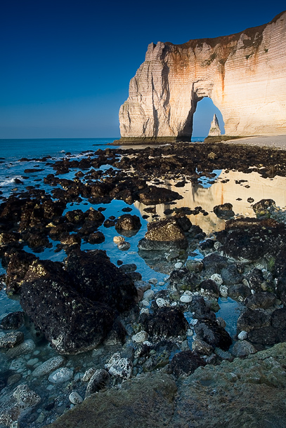 tableau decoratif, decoration, tableau decoration, tableau abstrait, paysage de vende, paysage de bretagne, paysage de mer, cadeau,Normandie, Haute-Normandie, Etretat, Porte, Aval, Manneporte, Aiguille, Dbarquement, mmorial de caen, soldats, secondes guerre mondiale, plage, ciel, galets, couleur, falaise, deauville, mer, vague, soleil, rivage, hiver
