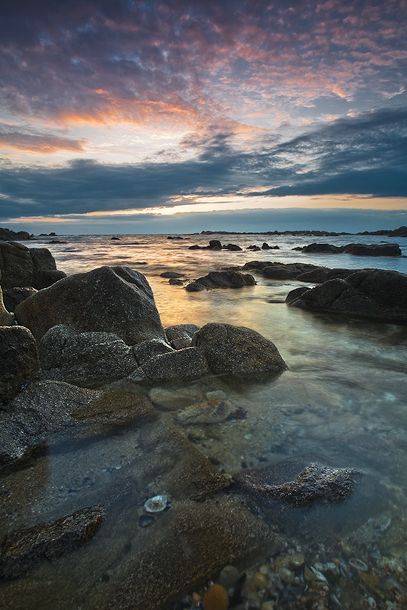 tableau decoratif, decoration, tableau decoration, tableau abstrait, paysage de vende, paysage de bretagne, paysage de mer, cadeau,rivage, mer, sable, rocher, coucher de soleil, gris, rouge, dchane, croizic, presqu'le, port, loire-atlantique, plage, printemps, perle, bleu, jaune, rouge,favorites