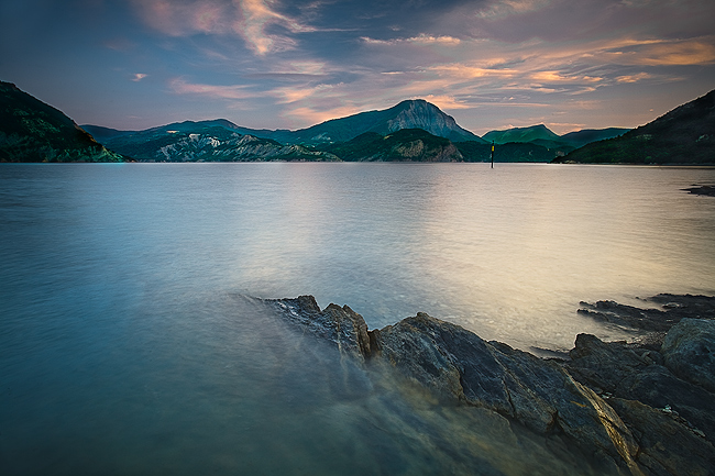 tableau decoratif, decoration, tableau decoration, tableau abstrait, paysage de vende, paysage de bretagne, paysage de mer, cadeau,50 ans du lac de serre-ponon, anniversaire du lac de serre-ponon, pic de morgon, serre-ponon, EDF, embrun, savines le lac, coucher de soleil, nuit, rivage, t, valle de l'Ubaye, lac,alpes